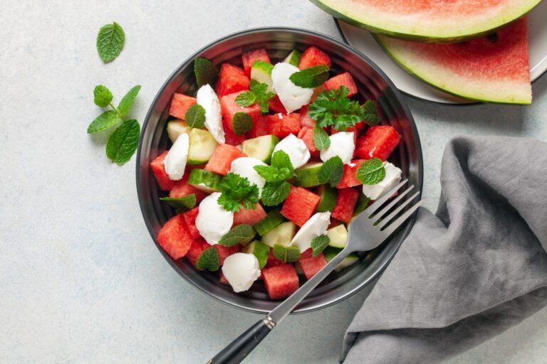 cooling foods for summer to stay hydrated naturally healthy fruits salad